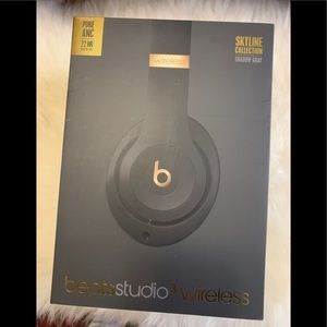 Beats Studio3 Wireless Noise Canceling Headphones